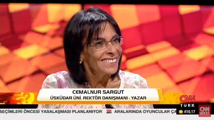 Cemalnur Sargut Cemalnur Sargut Su Anda Cnn Turk Te Facebook