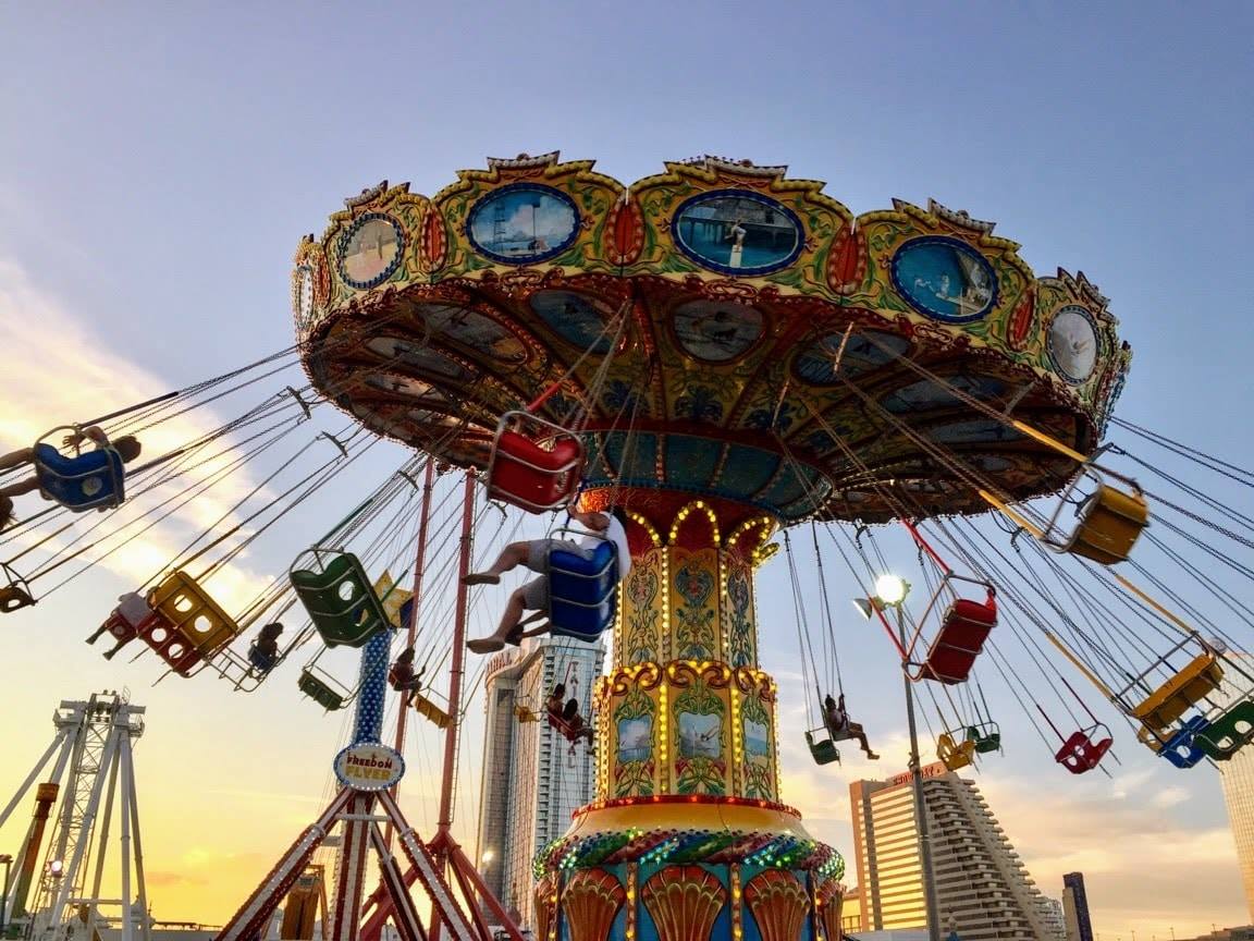 Steel Pier - WOW! It's Friday...Funday Friday at Steel...
