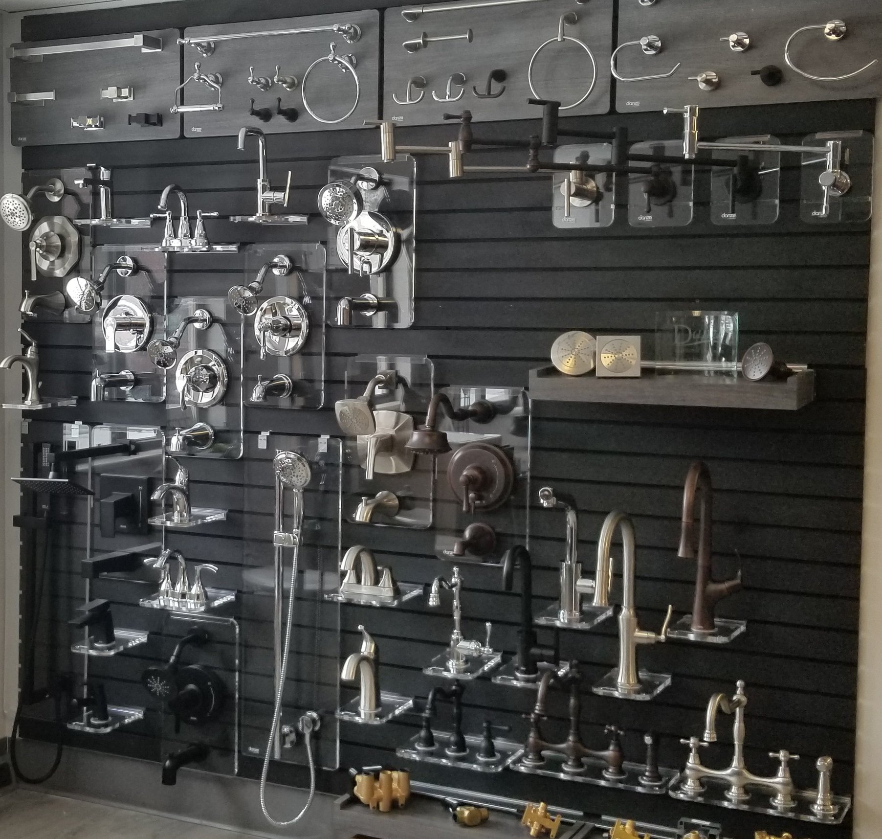 Fun Friday here in the showroom!!!... - The Pros - Littleton