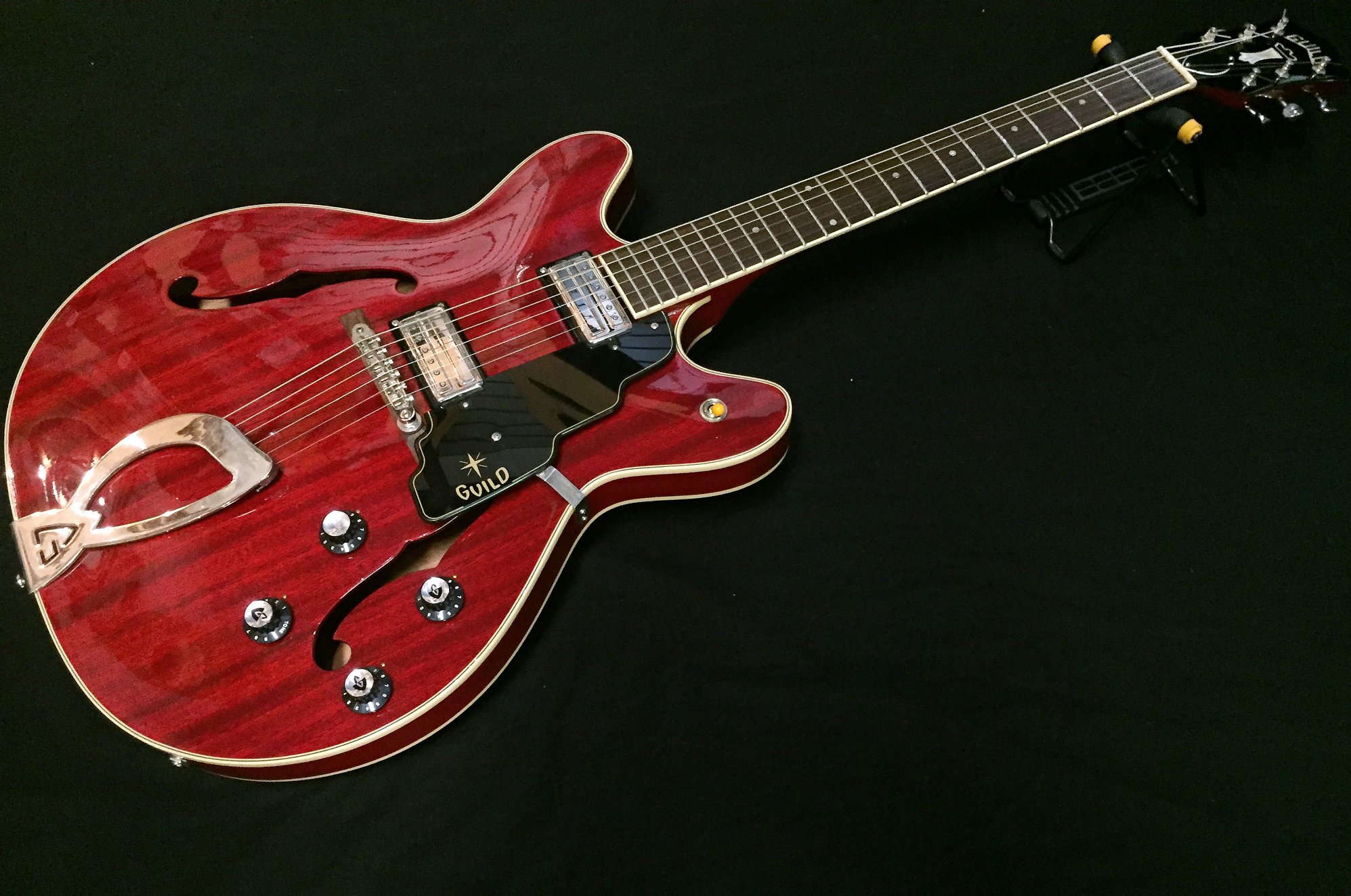 How's your Guild Starfire? #812 #812guitars #starfire #guild