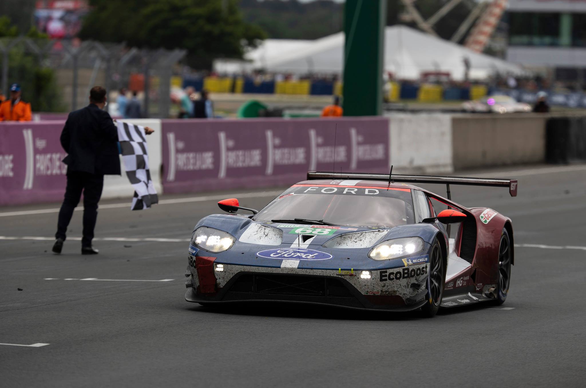 The No.68 Ford Performance team gets... - Roush Yates Engines