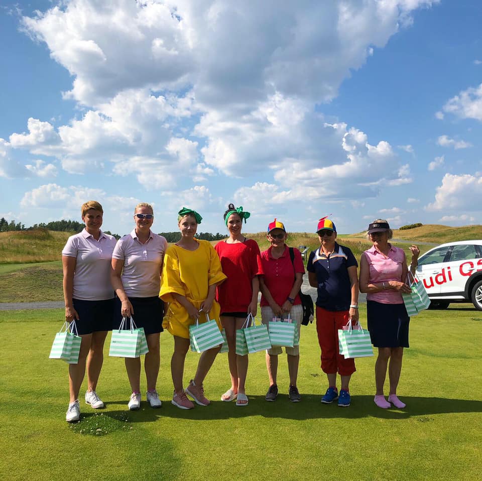 Naisten scramble