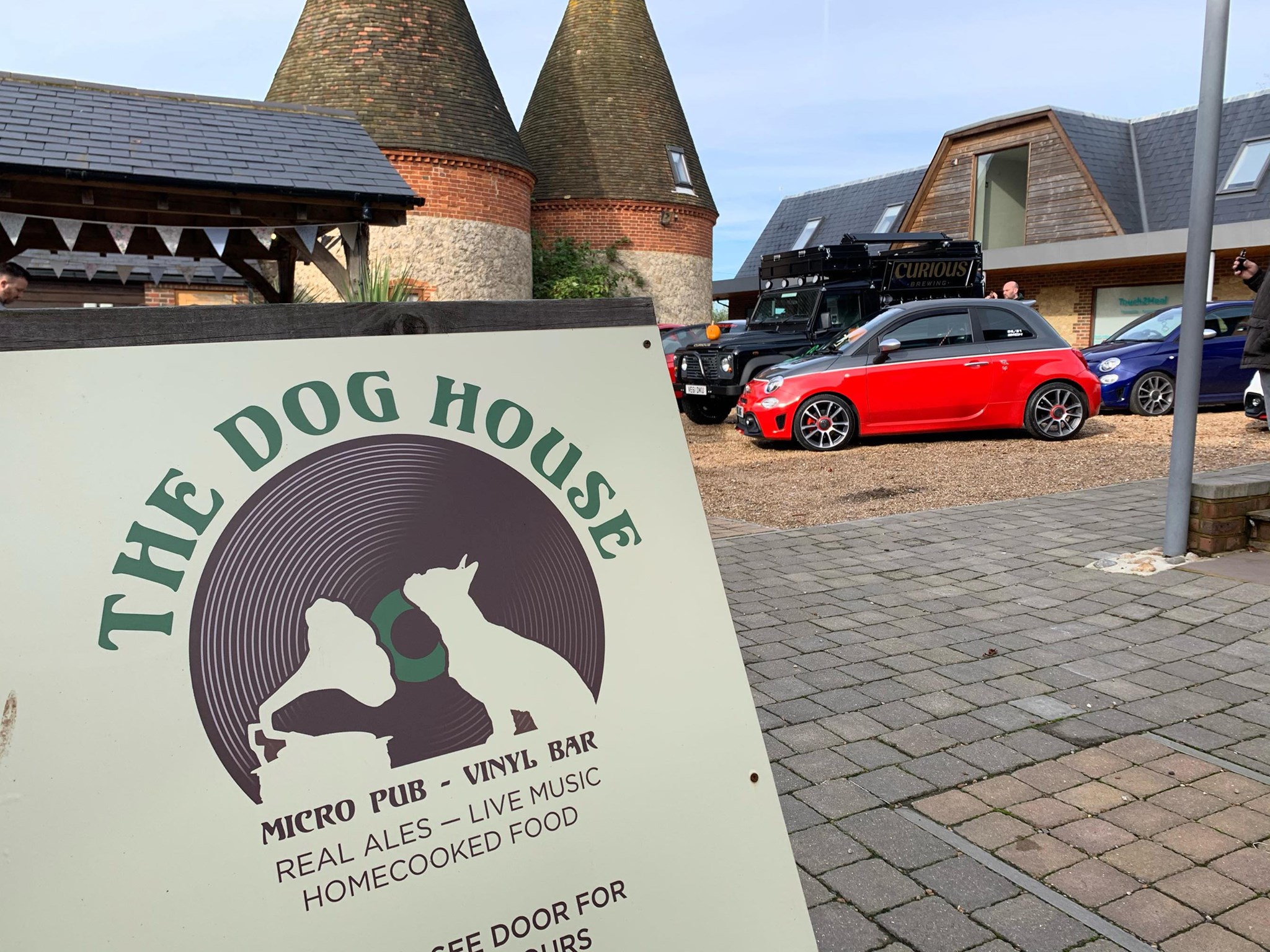 *COMPETITION CLOSED* The Doghouse... - Radio Ashford 107.1fm | Facebook
