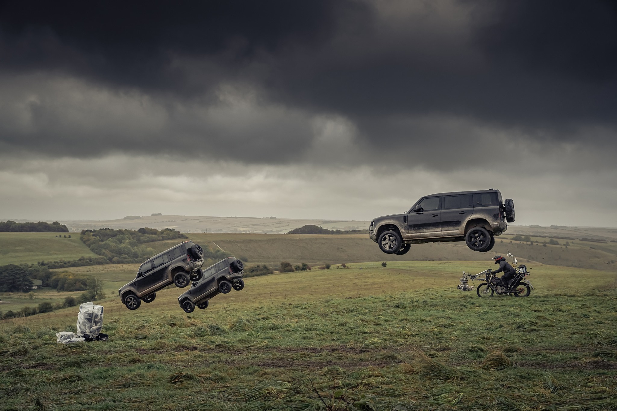 DriveArabia.com - New Defender is a Raptor rival, if you...