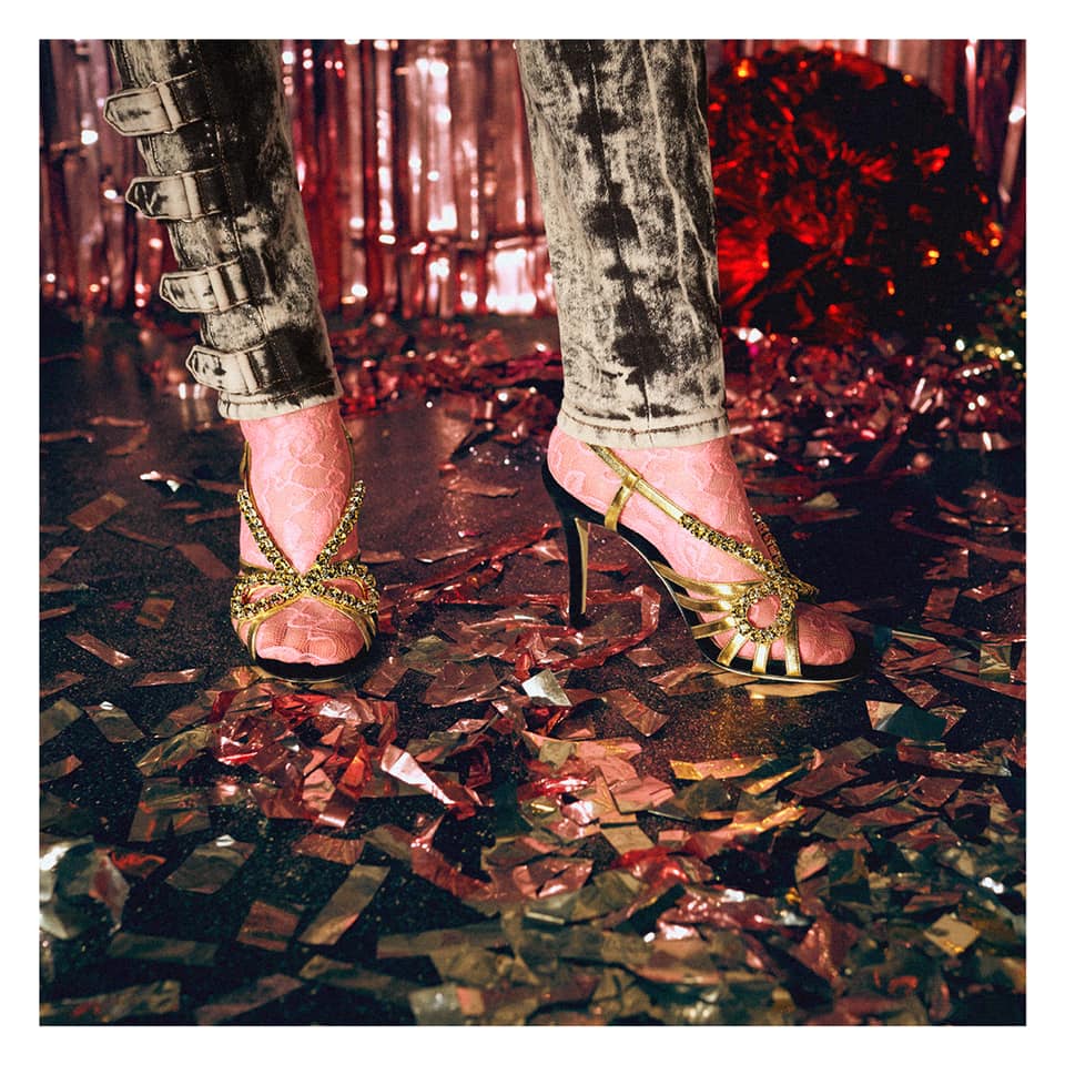 On the dance floor of the Gucci Gift campaign, new metallic