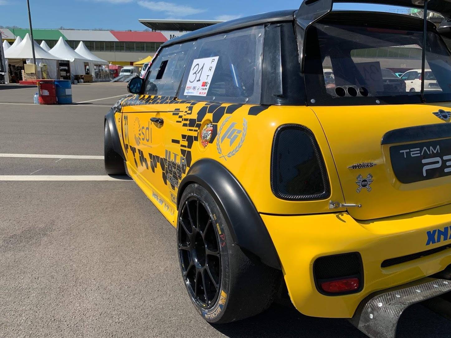 V.A.D - The specification on this time attack R56 Mini is...
