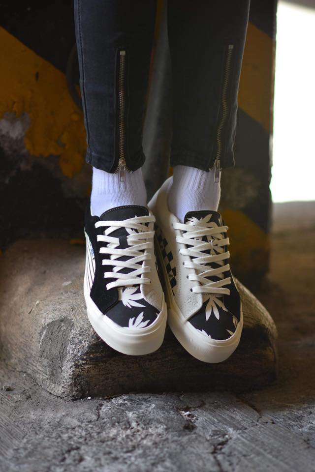 Vans OG Lampin Lx “Black/Mars”