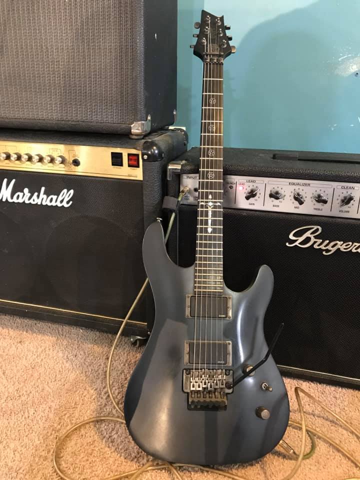 Can Cort EVL A6 BKS guitar handle GHS medium gauge strings?