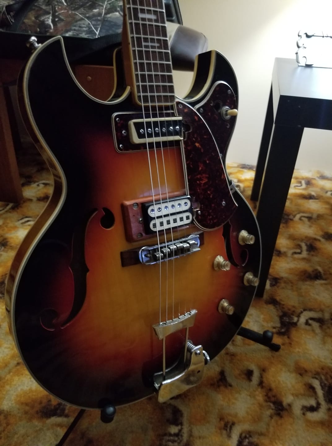 Check out the wang bar on this 1967 Aria 1202T! #dallasguitarshow