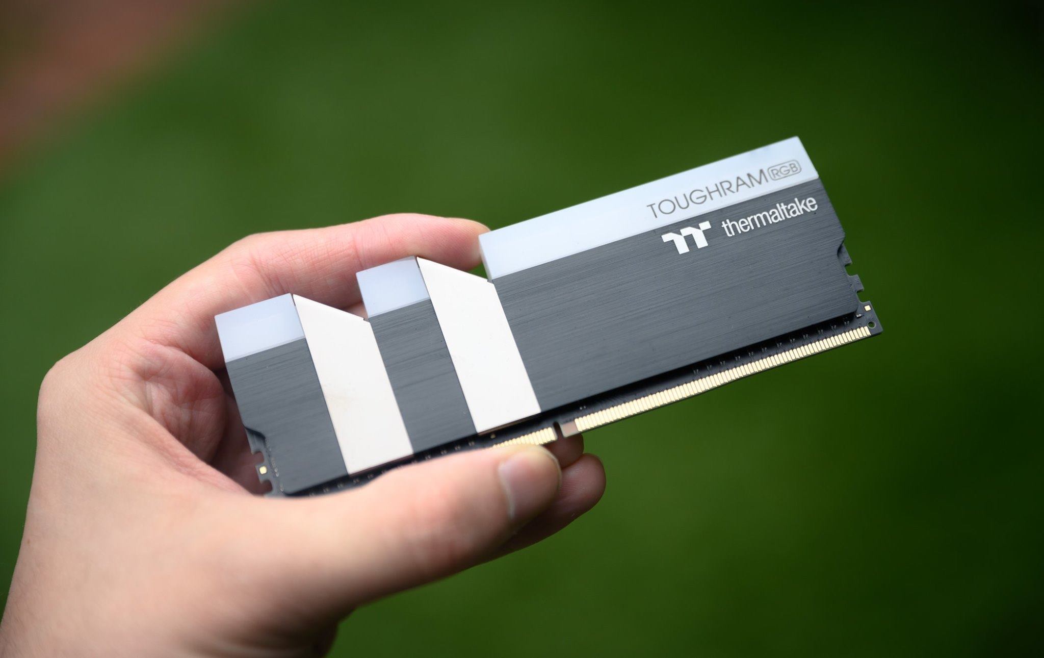Thermaltake - TOUGHRAM RGB’s exquisite brushed aluminum heat spreader ...
