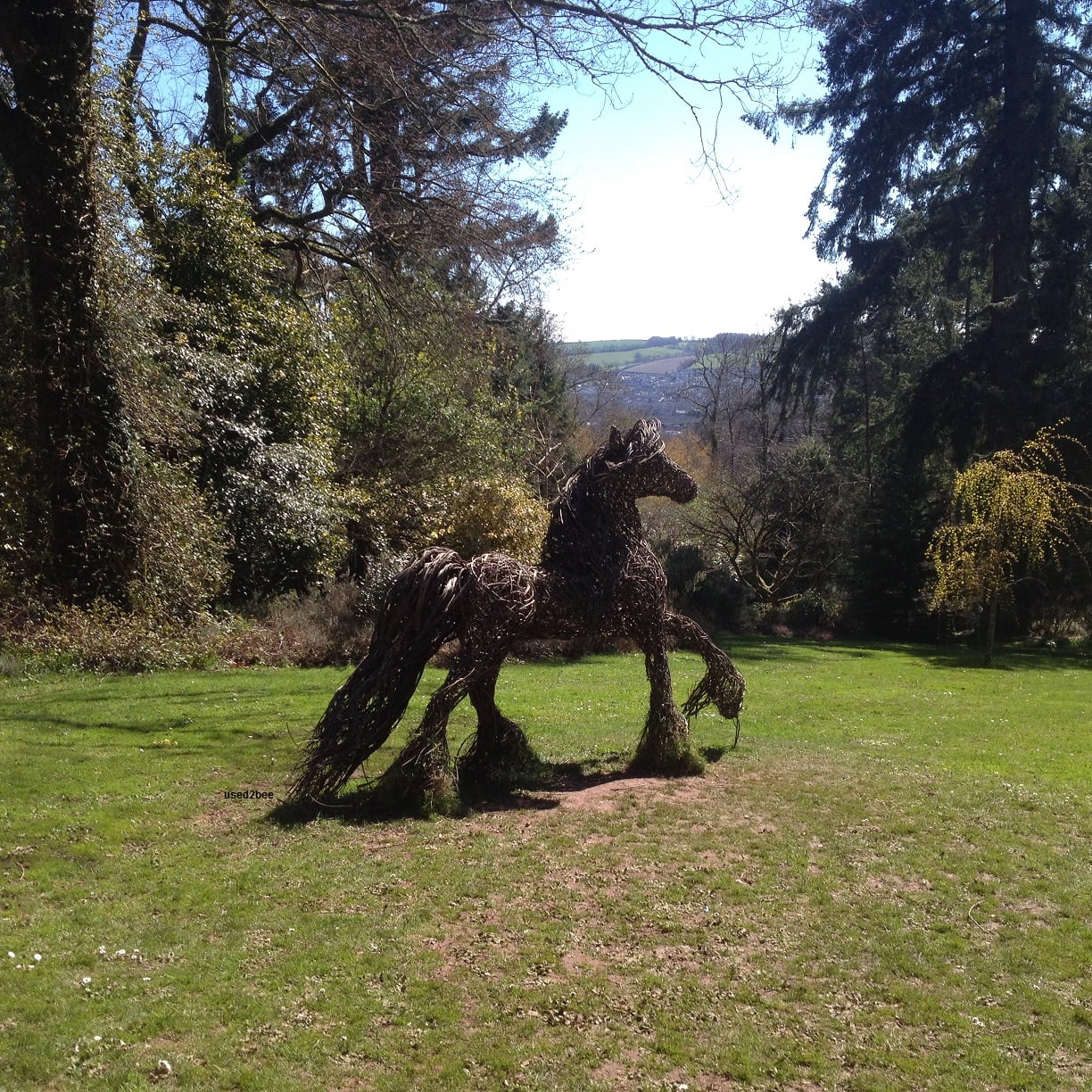 残り1つ✳︎超レア✳︎Willow Tree Horse Lovers A stunning willow horse to visit at NT Hardcastle Crags, we love a