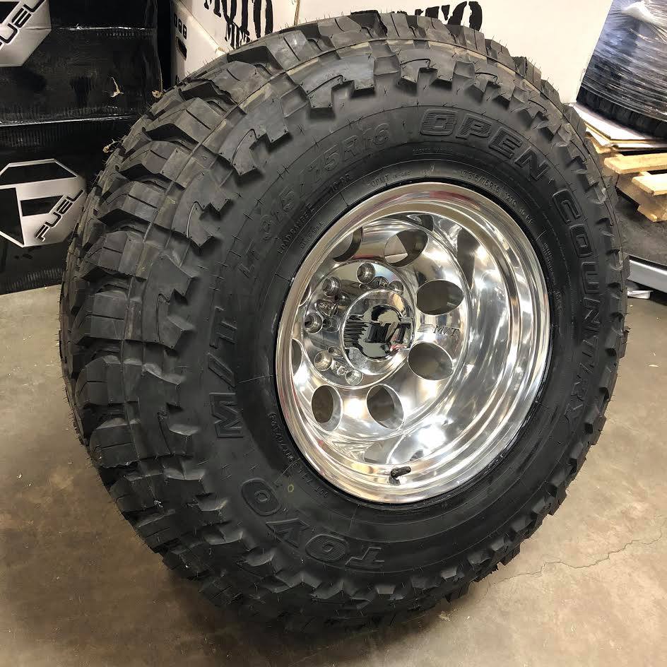 16x12 Mickey Thompson Classic III Polished Finish w/ 315/75 Toyo
