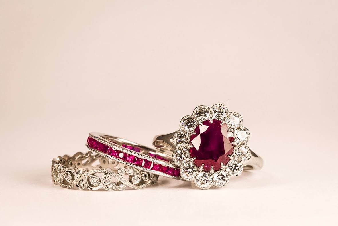 A truly decadent set in... - Timothy Roe Fine Jewellery