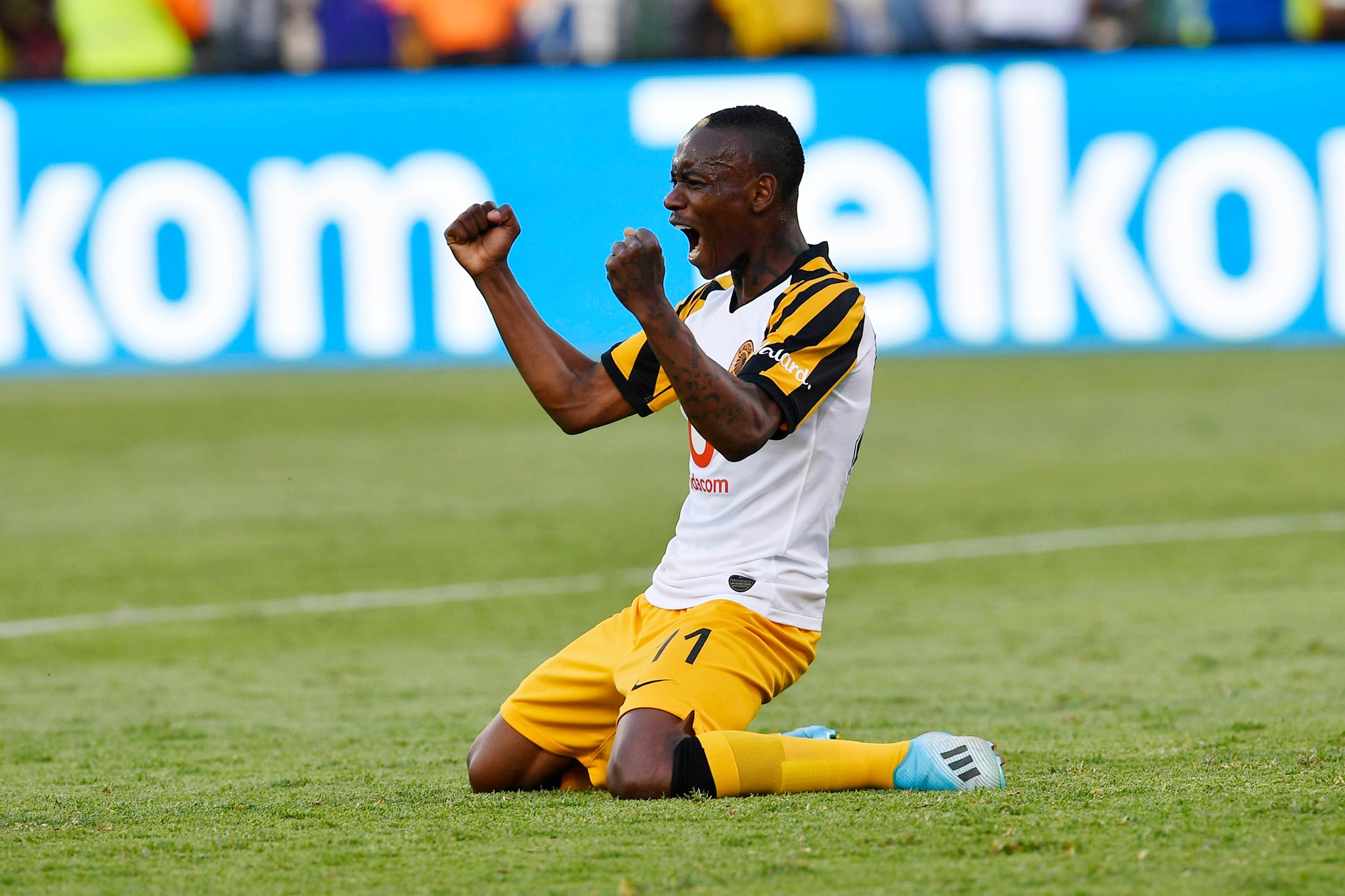 KickOff Online - 🌍| Kaizer Chiefs forward Khama Billiat... | Facebook