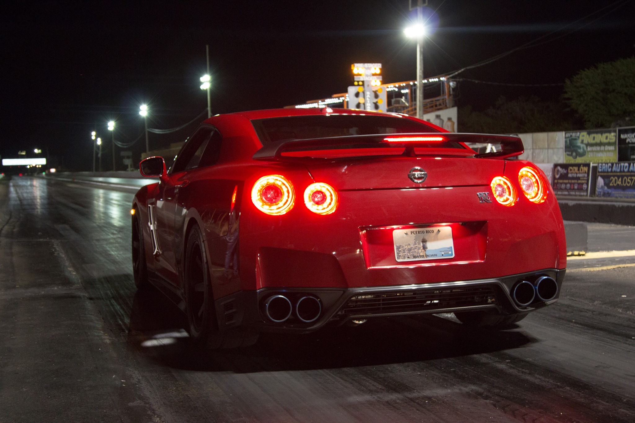 Predator y uno de sus GTR dando... - Nissan Club Puerto Rico | Facebook