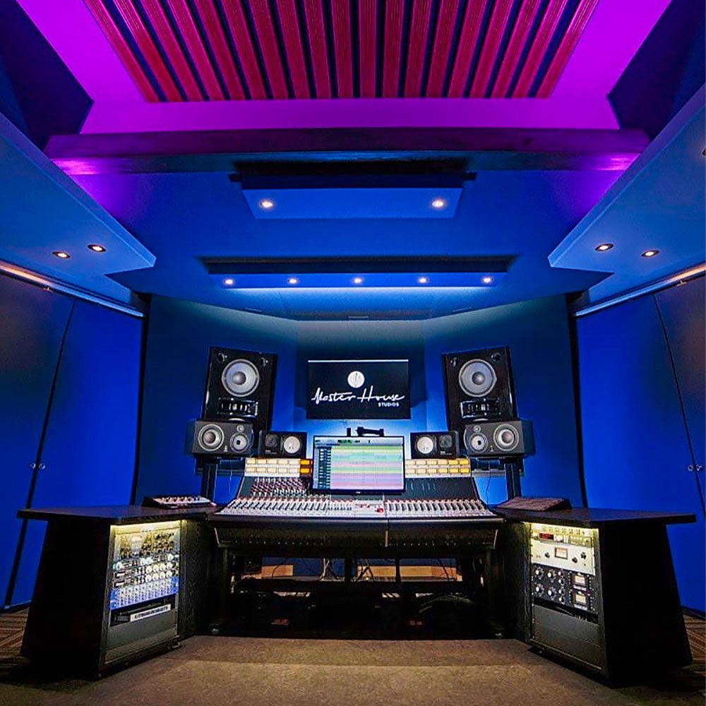 Avid - 😎 Welcome to Master House Studios in Florida 📷... | Facebook
