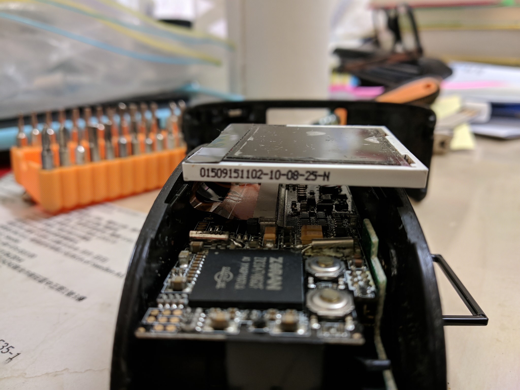 Any advise where and how to replace the LCD screen? -Harinezumi 