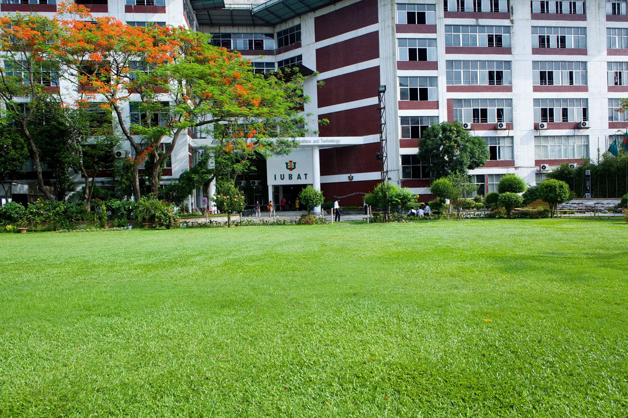 IUBAT—International University of Business Agriculture and Technology ...