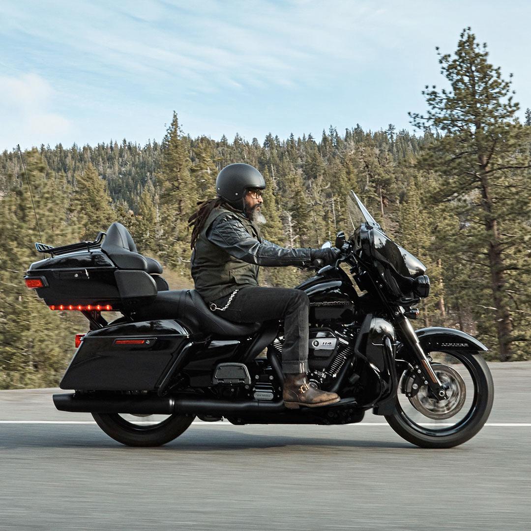It's a touring showdown: which mile-eating machine would you