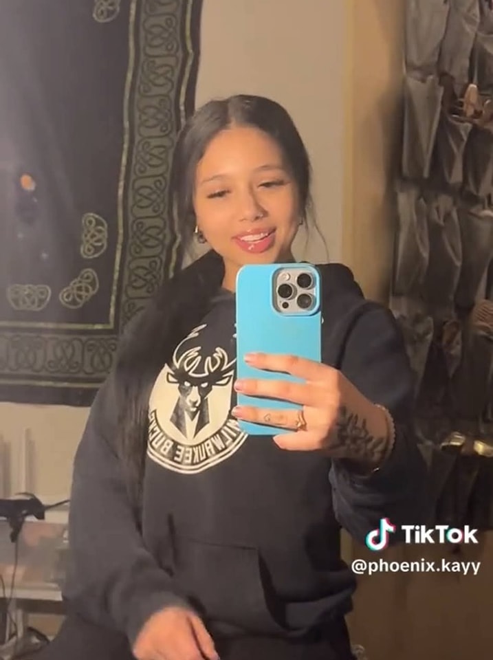 Missing 17-year-old Phoenix from Kaukauna, Wisconsin