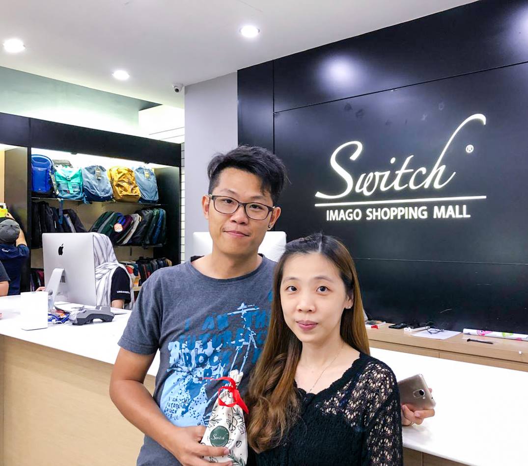 Switch Mr Lim With His New Ipad Mini 4 At Imago Kk Sabah Facebook