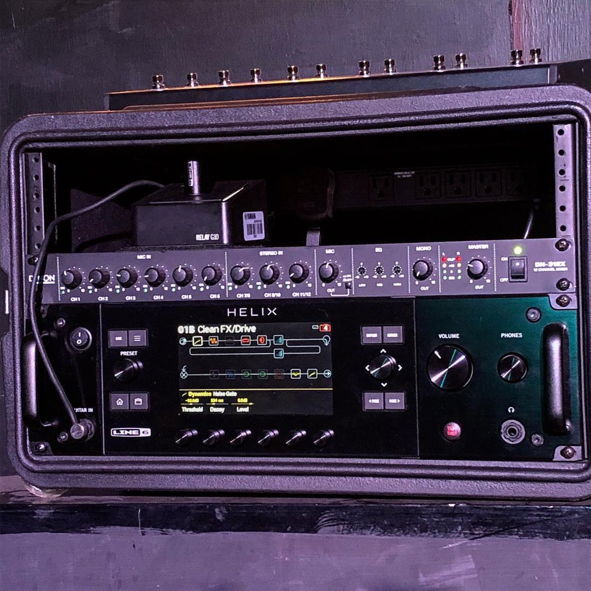 【訳あり】Line6 Helix Rack、GATOR Cases✖️1セット Gator Cases EXPO Series 16U Slam Rack with sliding lids