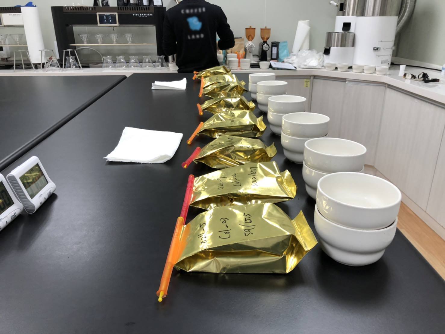 歐可茶葉 OK TEA - #低咖啡因黑咖啡市調 #這個有人會買單嗎 #如果我不在茶廠 #就是在要去喝咖啡的路上...