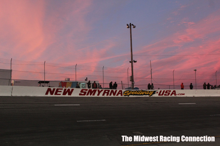 The Midwest Racing... - The Midwest Racing Connection