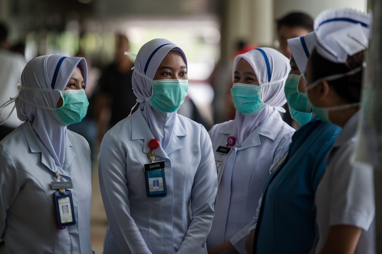Najib Razak Jururawat Sebenarnya Satu Profesion Yang Mulia Kerja Ini Juga Memerlukan Pengorbanan Yang Tinggi Dari Segi Masa Dan Tenaga Selain Doktor Merekalah Yang Paling Kerap Berdepan Dengan Pesakit Di Hospital