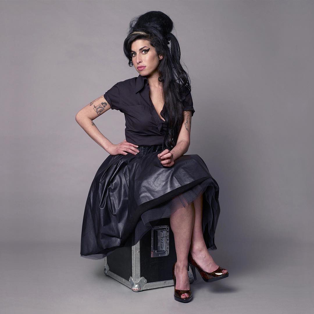 amy winehouse black dress 𝐁𝐀𝐂𝐊 𝐓𝐎 𝐁𝐋𝐀𝐂𝐊 🖤 Dive into the prolific style of during the GRAMMY Museum's live Instagram event TODAY from 2 Your Western Decor