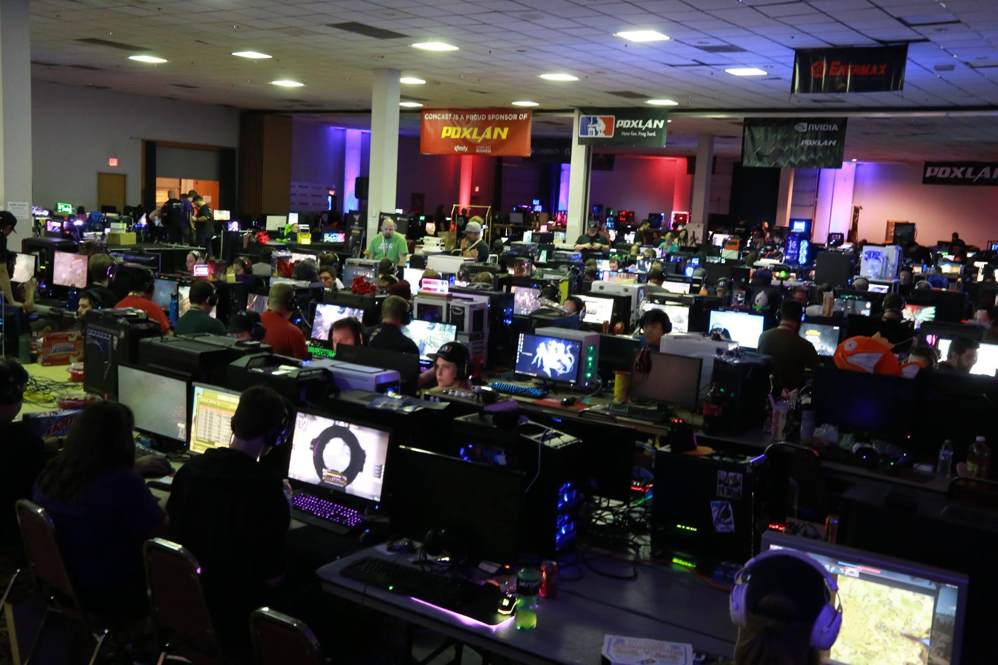 MSI Gaming - Some pictures of true gaming at #PDXLAN!... | Facebook