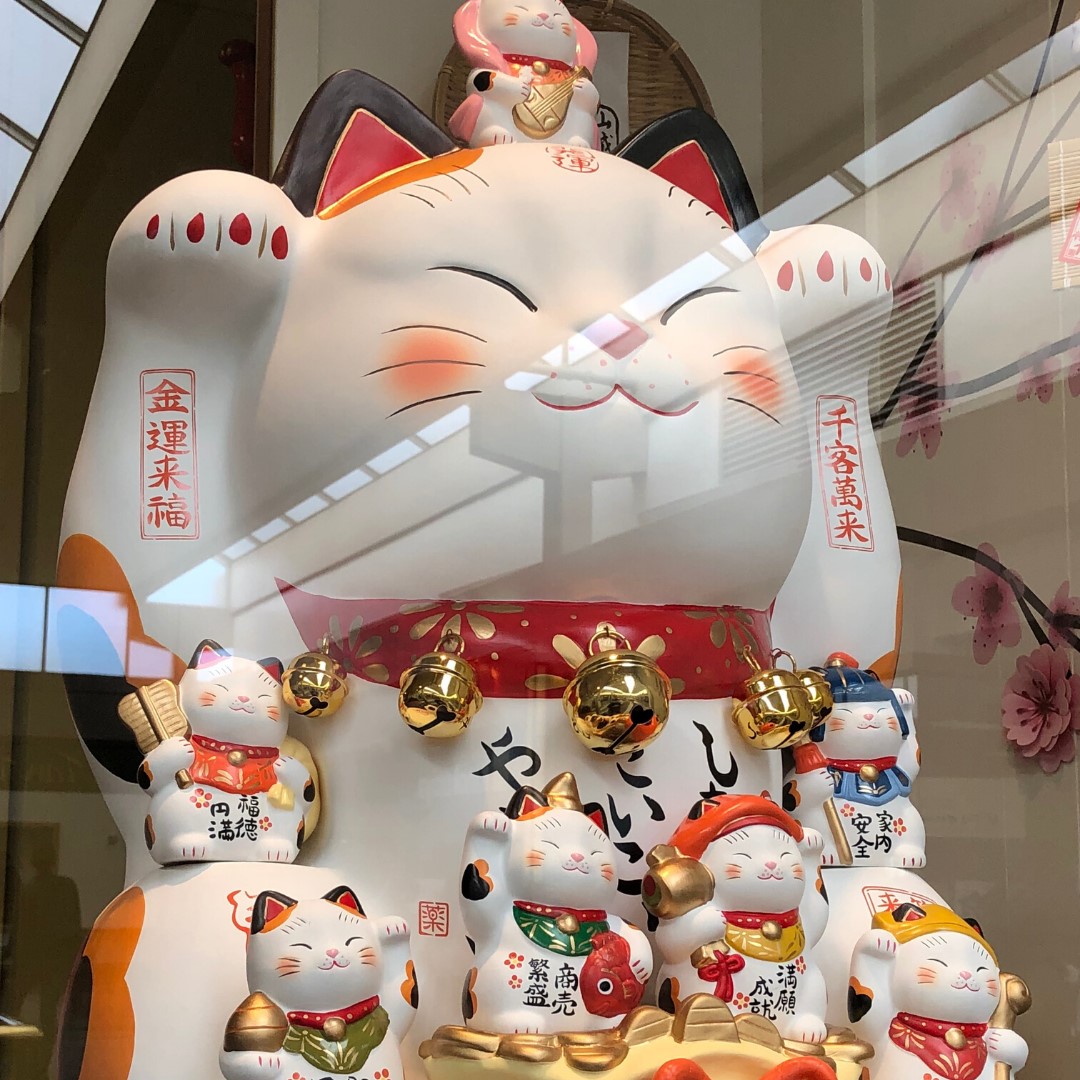 NEW!! 🐱✨ 招き猫の置物が新登場！ Maneki-neko figurines are now