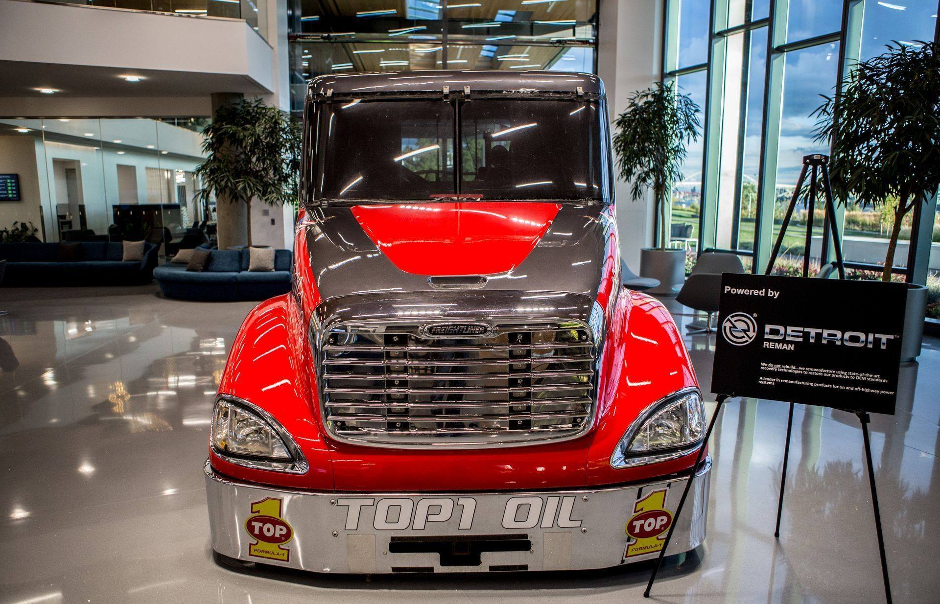 Joint Venture Race Truck, the... - TOP 1 Synthetic Oil