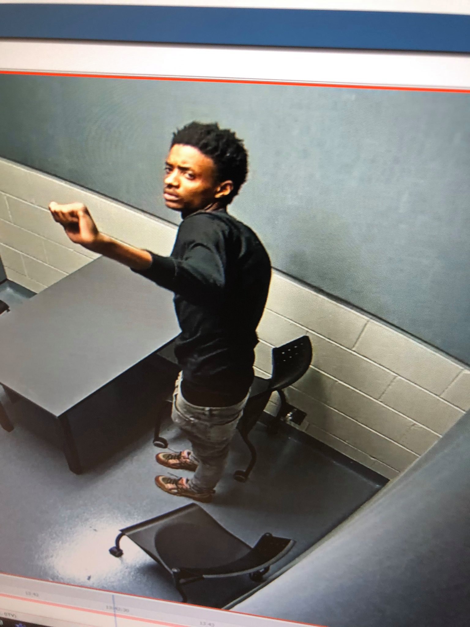 WBFF FOX 45 - SUSPECT ESCAPES | Shawn Addison, 19, who's... | Facebook