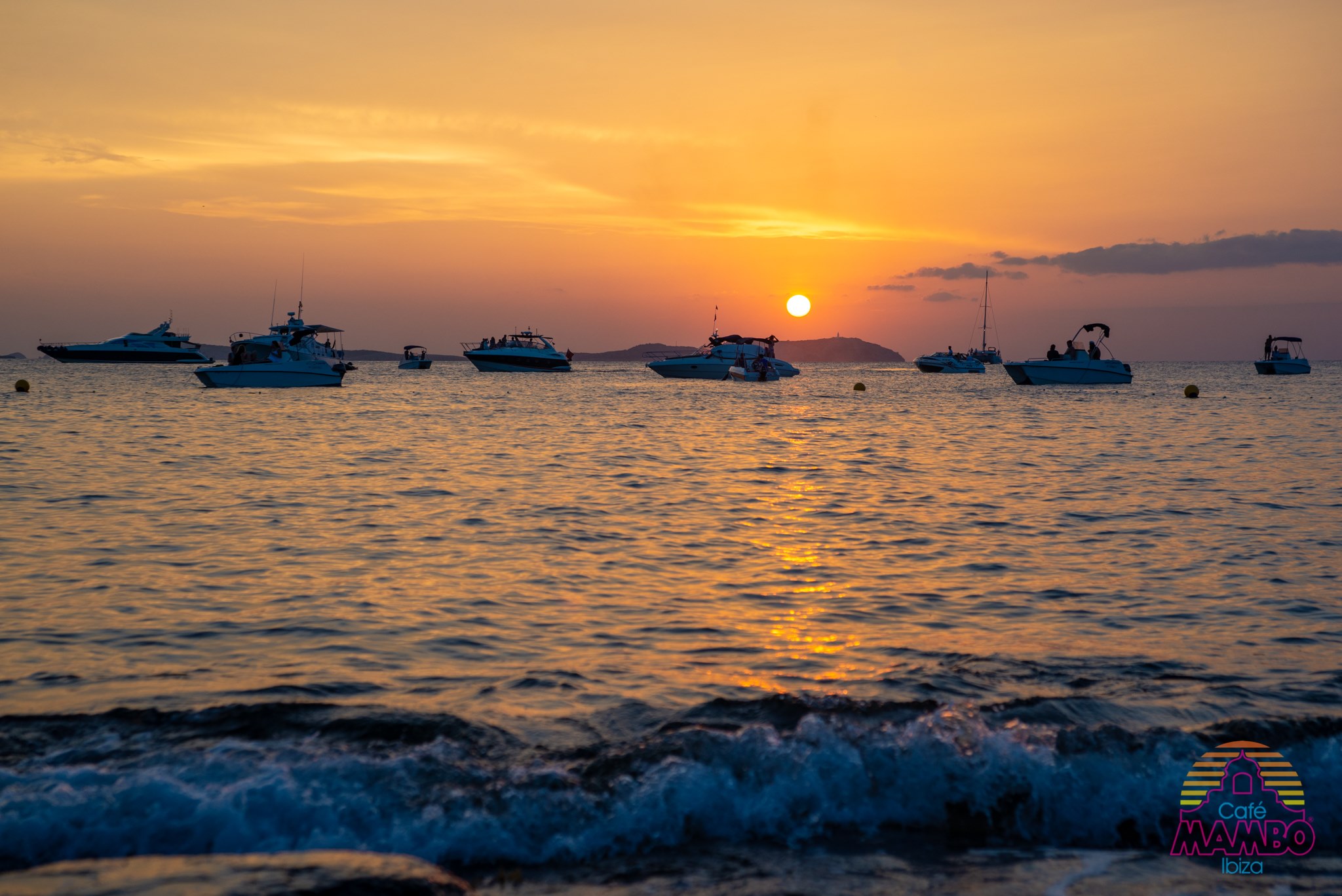 Mambo Ibiza - Happy Christmas from all of us at Cafe...