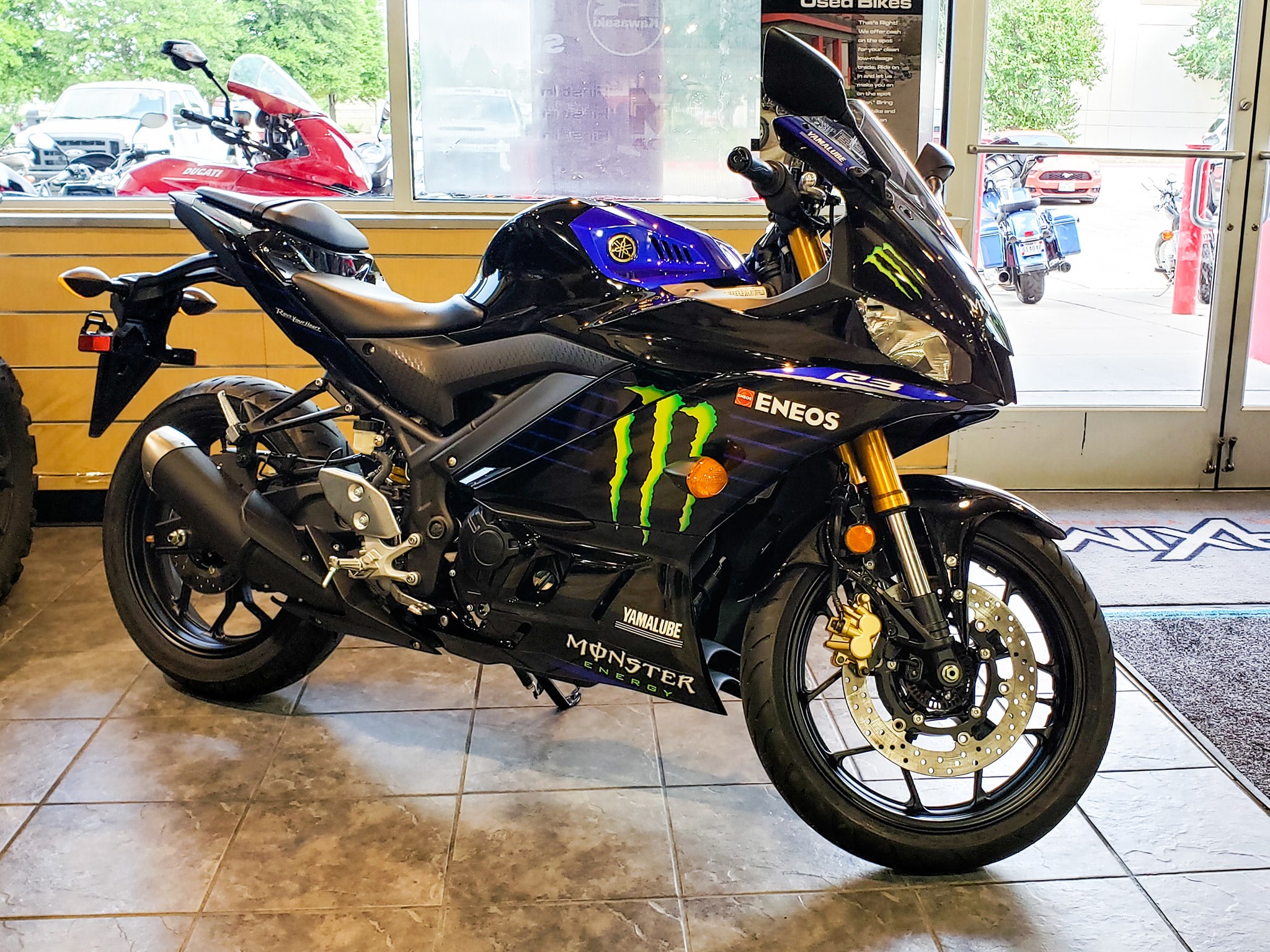 The all new Yamaha R3 Monster edition... - Maxim Honda Yamaha | Facebook
