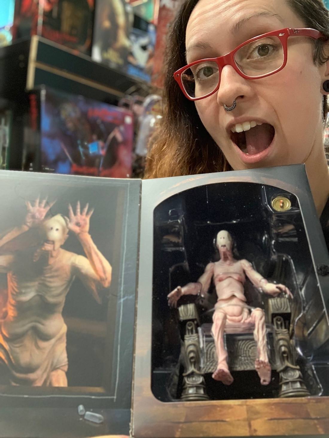 Packaging Reveal == The artwork for the Pan's Labyrinth Ofelia