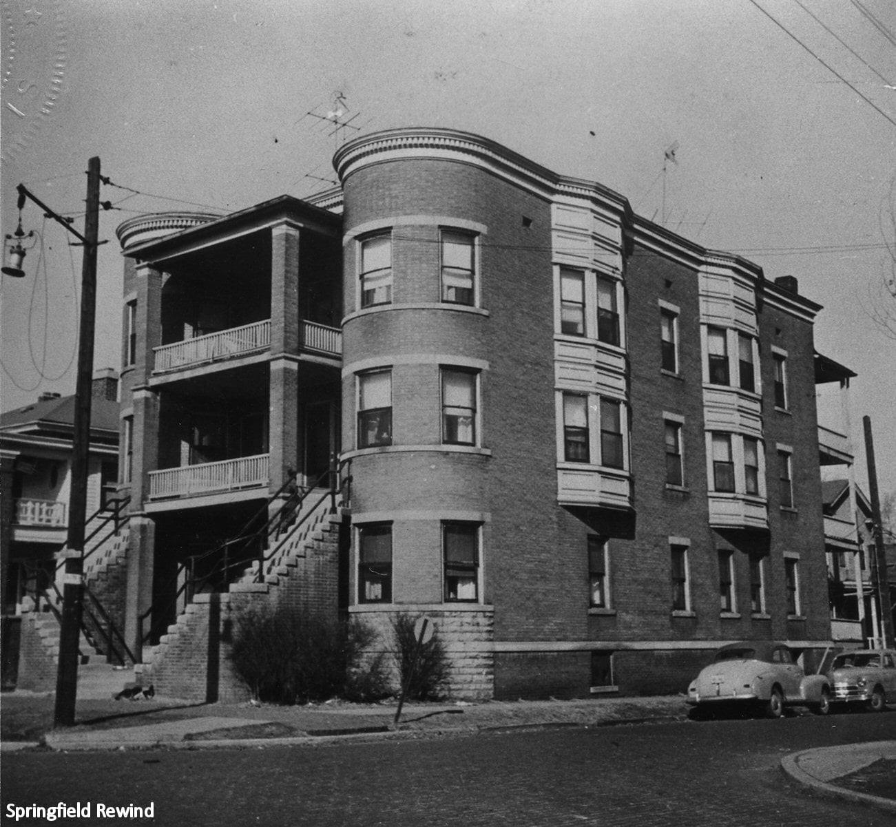 Montgomery Wards located at 1000 S. Monroe St. (1950s)