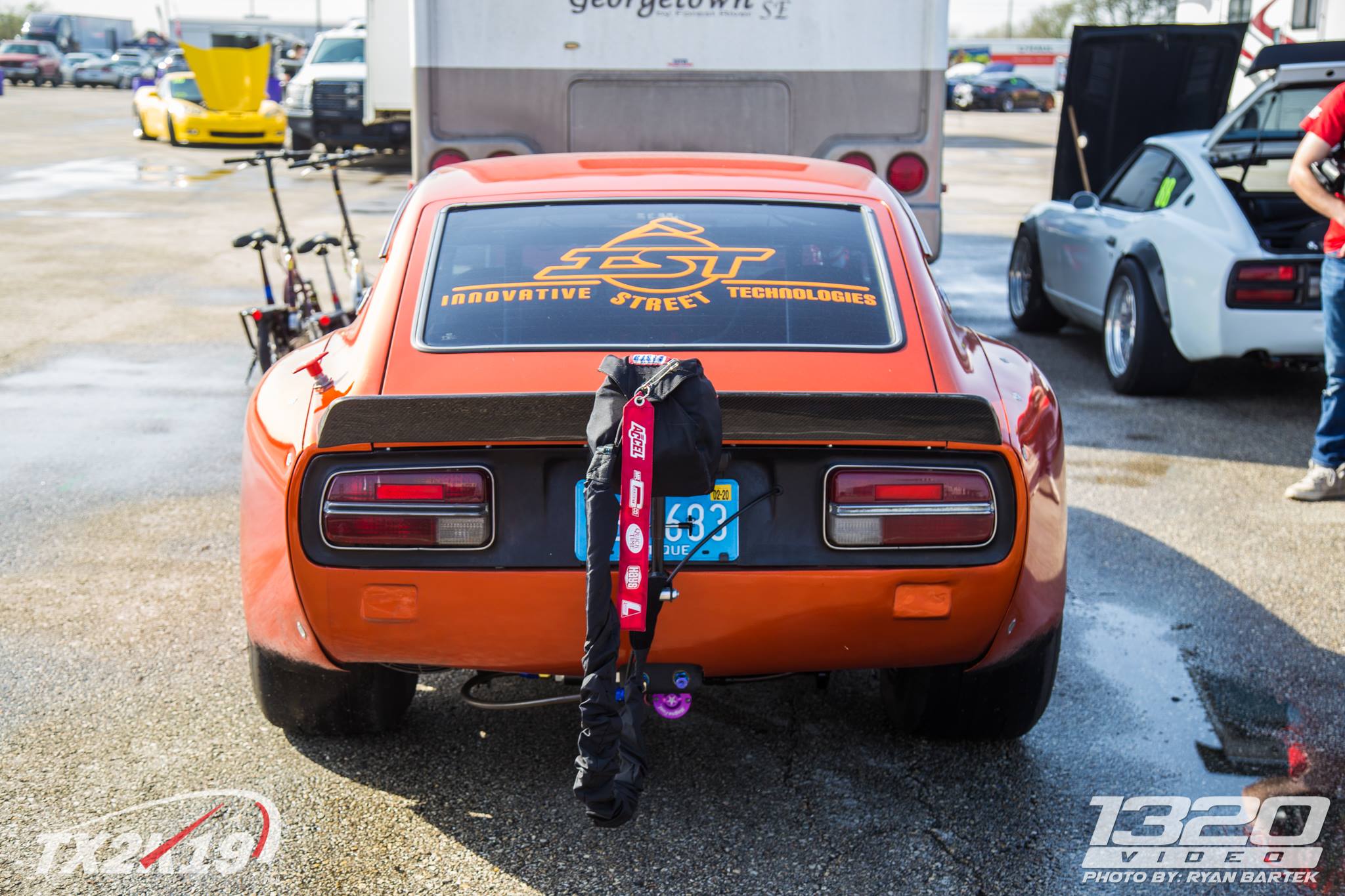 オールドアダム Our very own Adam Pettis catching some attention on the big scale