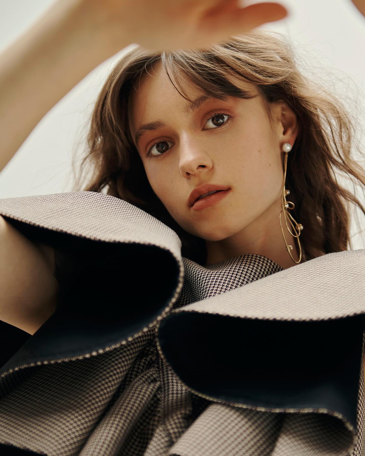 MODEL PLUS - introducing 💥 @olinosal ! This Beauty is #NOW...