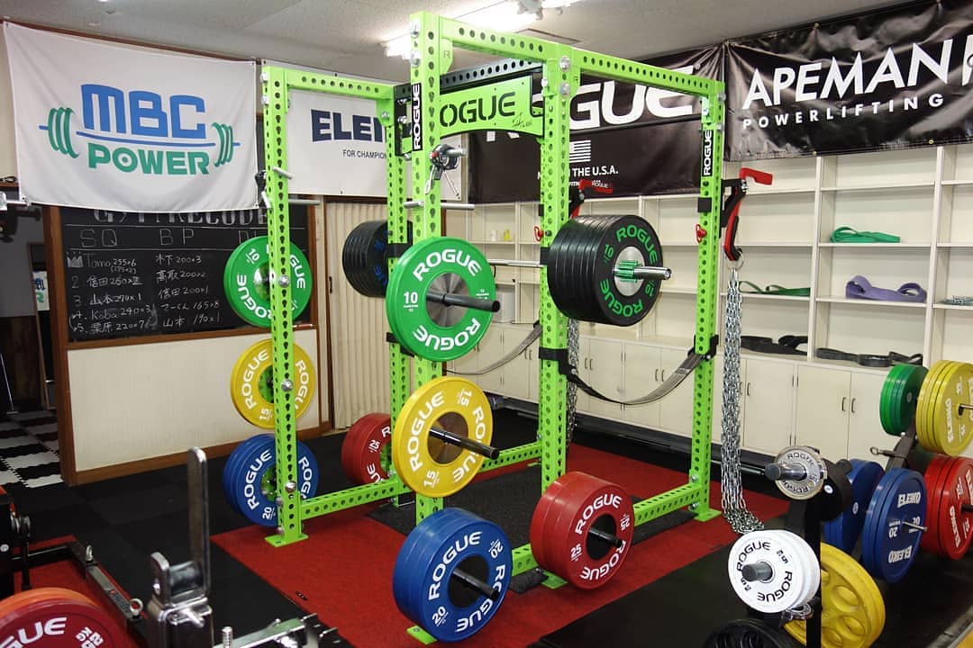 Spotted in gyms around the world. Bright Green RM-6 at MBC Power