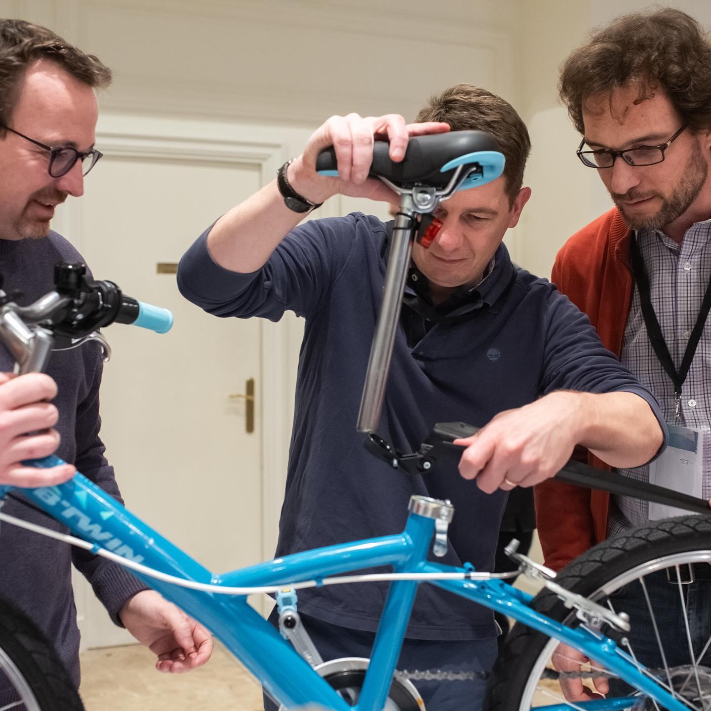 Exploramas - Construir bicis para niñas y niños que lo...