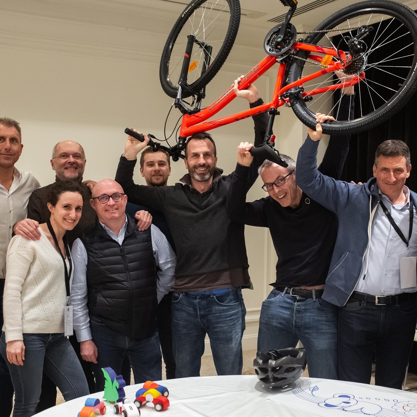 Exploramas - Construir bicis para niñas y niños que lo...