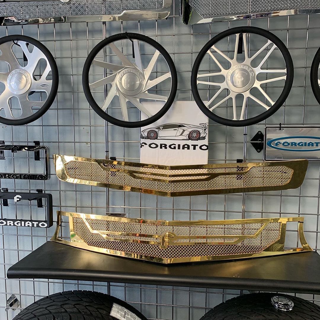 Signature Rides - 🏆🏆🏆🏆🏆 FOR SALE 24 Kt ALL GOLD PLATED... | Facebook