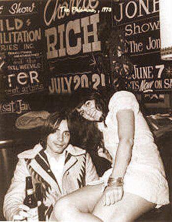 激レア Eagles Jackson Browne Linda ポスター Jackson Browne, Linda Ronstadt, and The Eagles, 1970s. Photo by