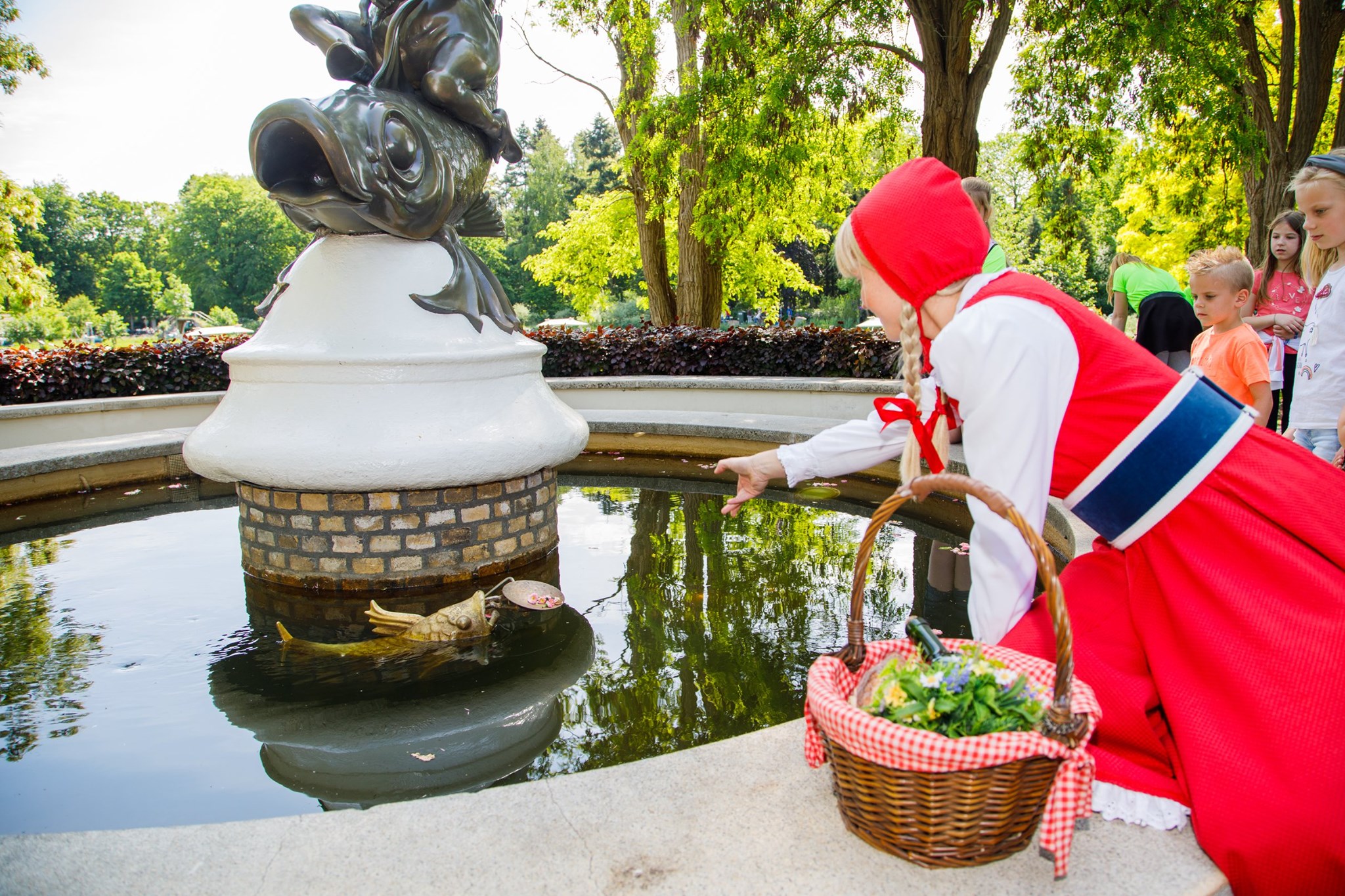 efteling-de-wensbron-is-weer-geleegd-ook-hebben-we-afgelopen