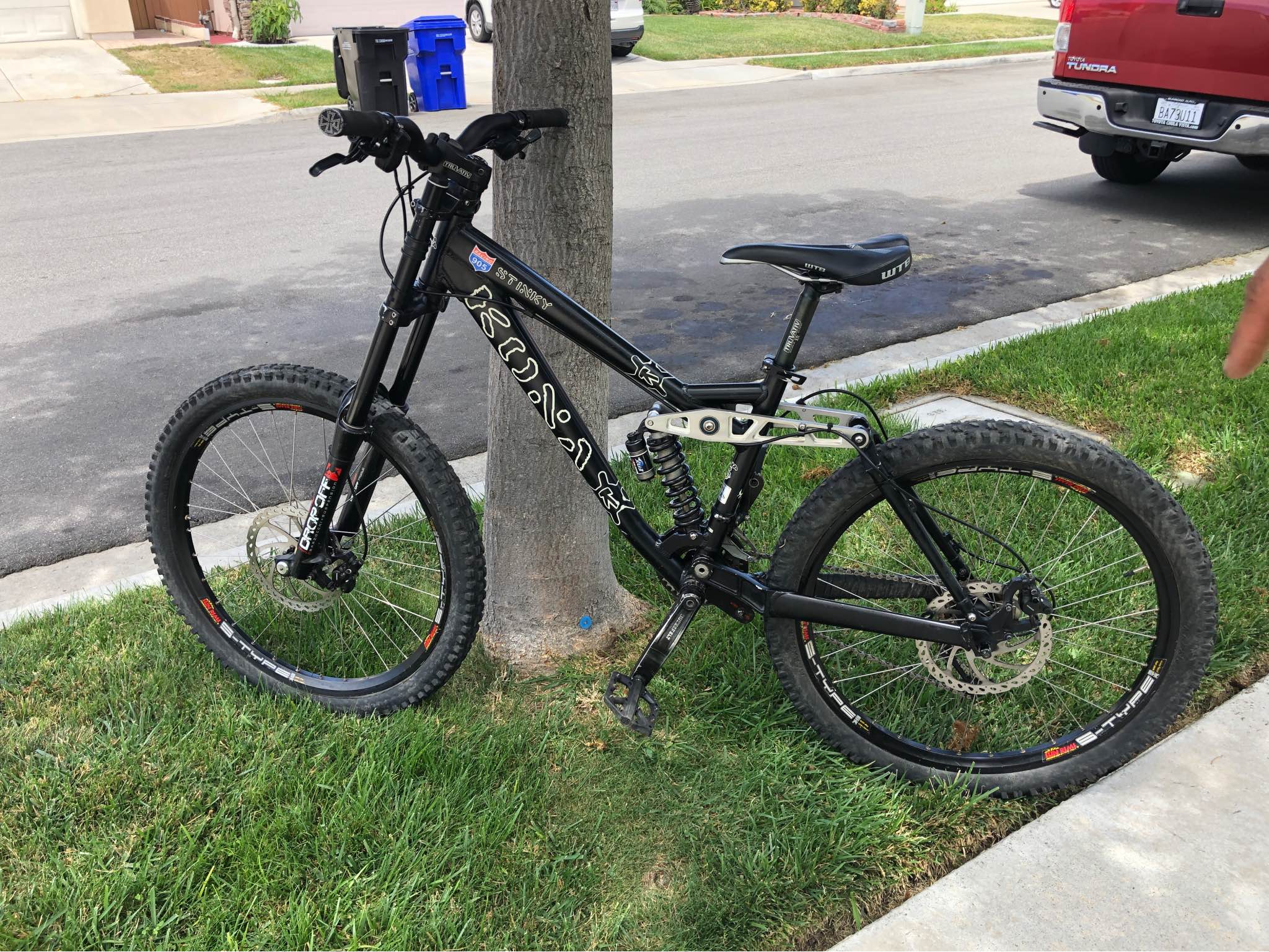 Kona Stinky 24 – Kids Downhill / Mountain Bike Price: $650 OBO