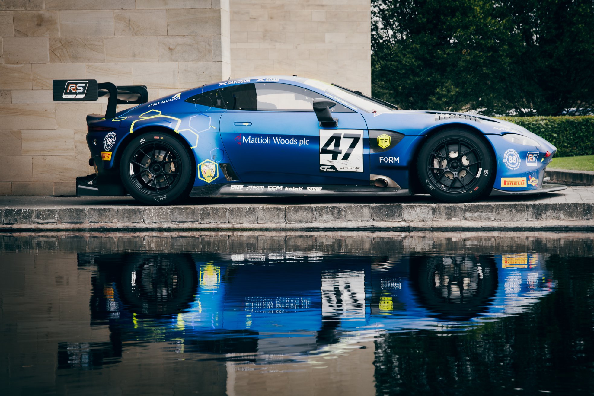 We present you with the Aston Martin... - Aston Martin Racing
