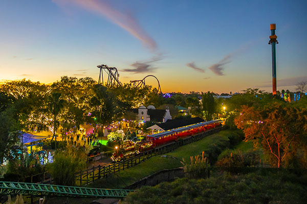 Screamscape - It's HUGE! What is it? The brand new theme... | Facebook