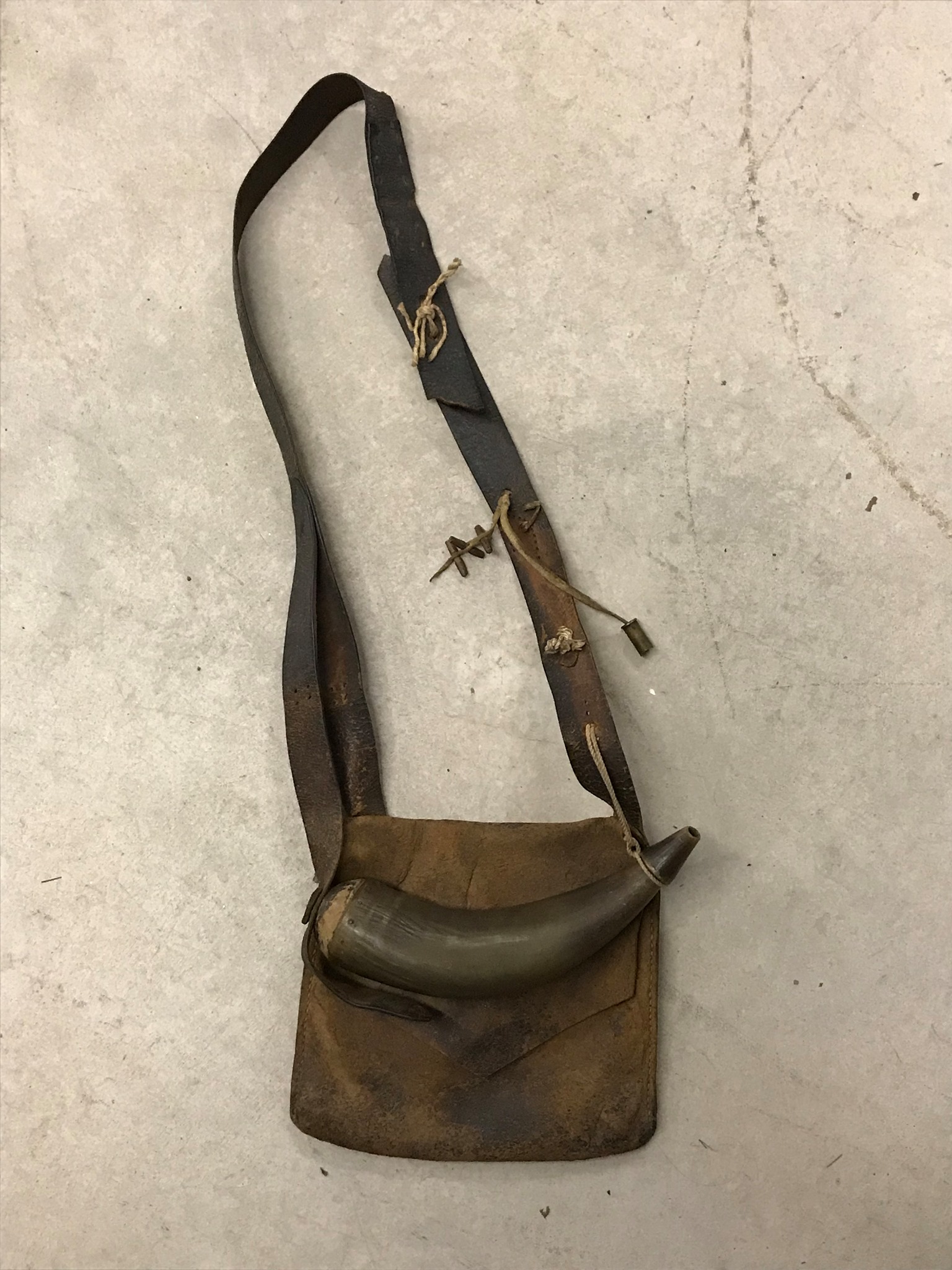 Historic - Artifact Of The Week Powder horn and possibles bag This